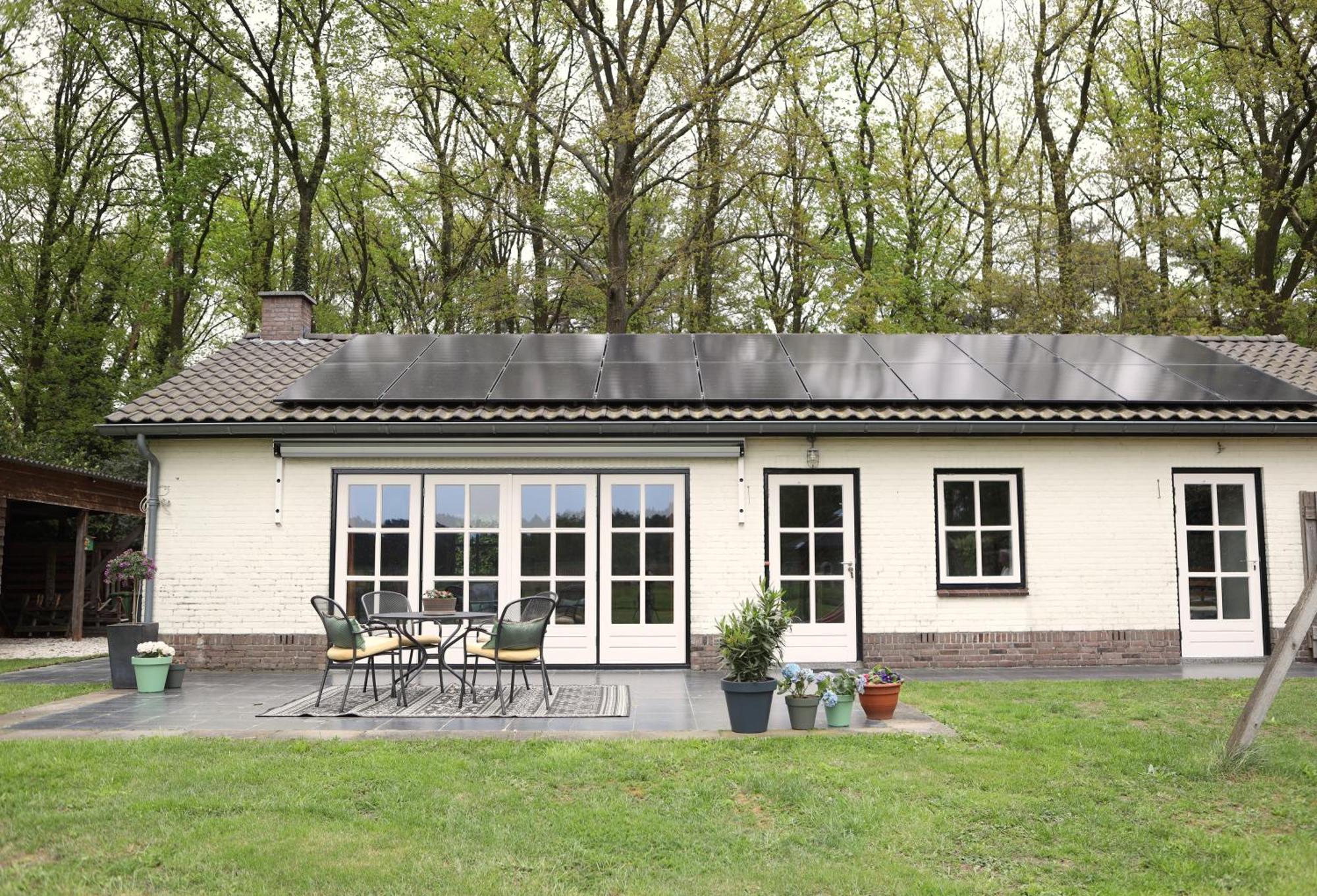Guesthouse Oeyenbos Knegsel Екстериор снимка